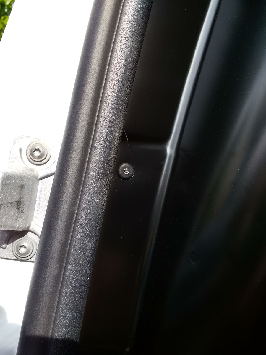 The annoying rivet! The annoying rivet!